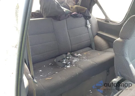 1999 Kia Sportage z USA, uszkodzony, nr VIN KNDJB6234X5589737